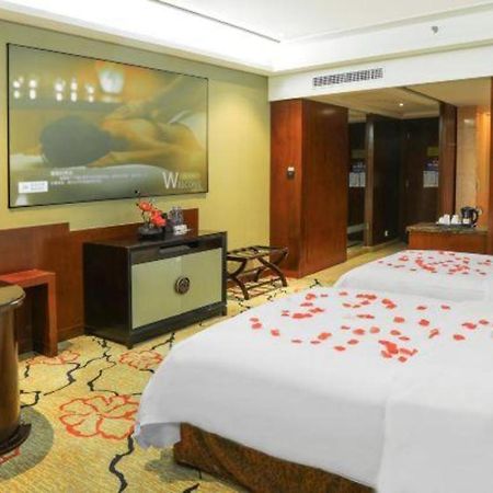 Eurasia International Hotel Dongguan  Bagian luar foto
