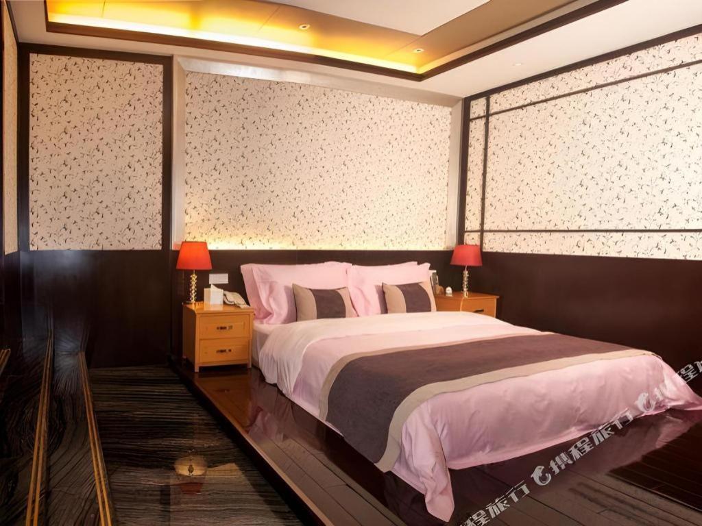 Eurasia International Hotel Dongguan  Bagian luar foto