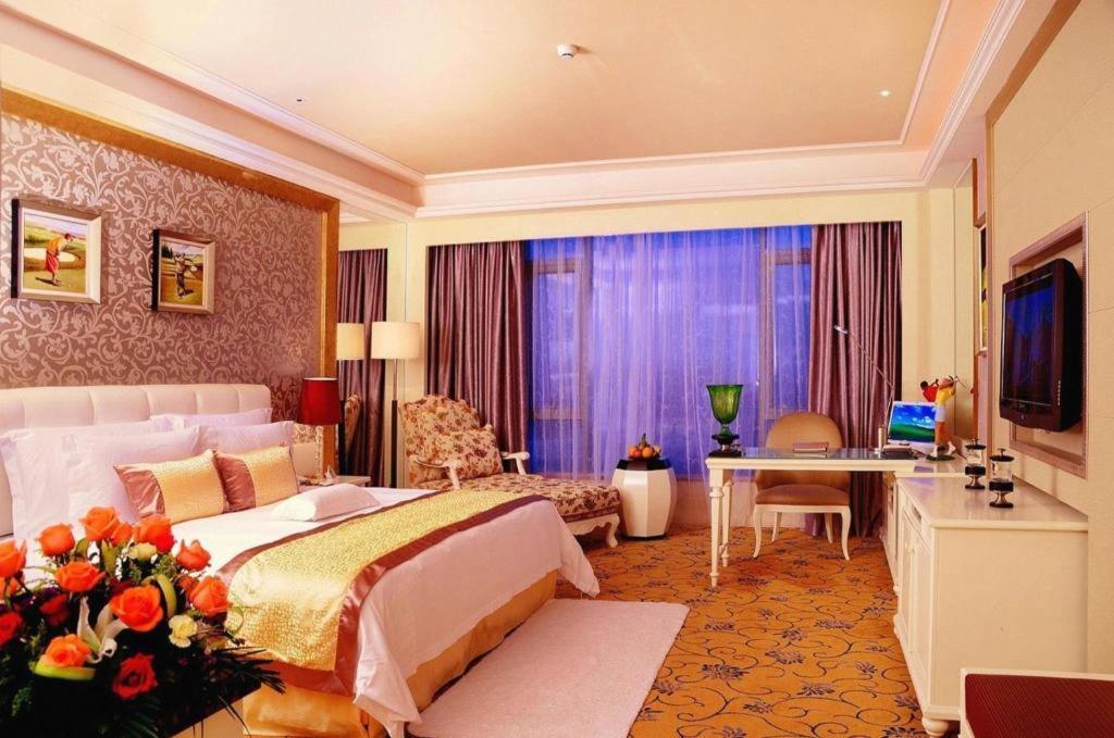 Eurasia International Hotel Dongguan  Bagian luar foto